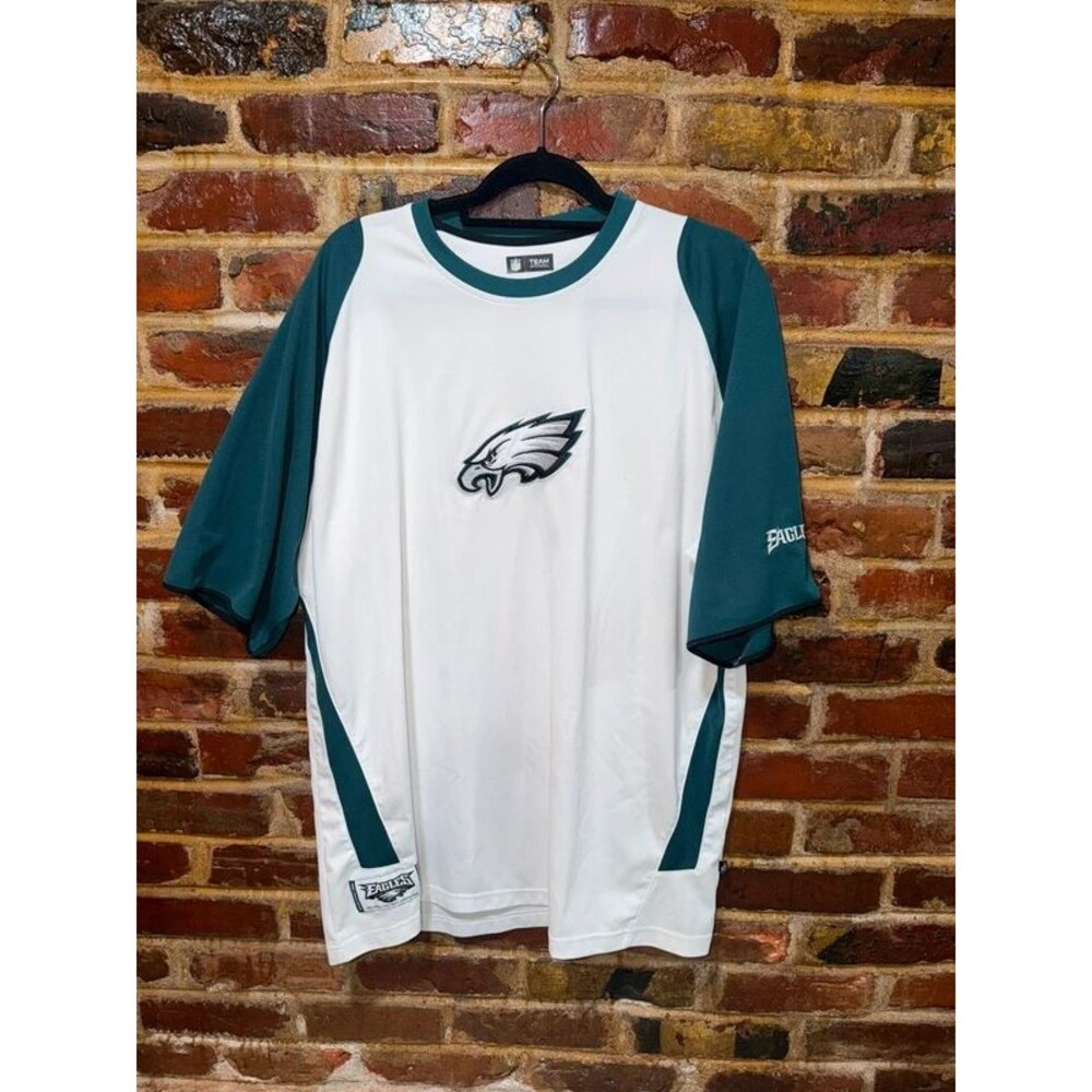 PHILADELPHIA EAGLES short sleeve top, size XL